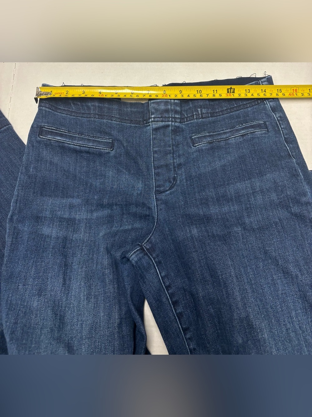 Pilcro by Anthropologie pull on flare jeans, size 30 - Picture 5 of 16